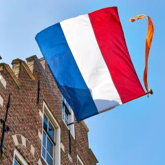 vlaggen op Koningsdag