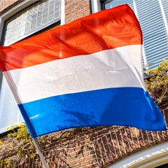 Vlag uithangen 4 & 5 mei